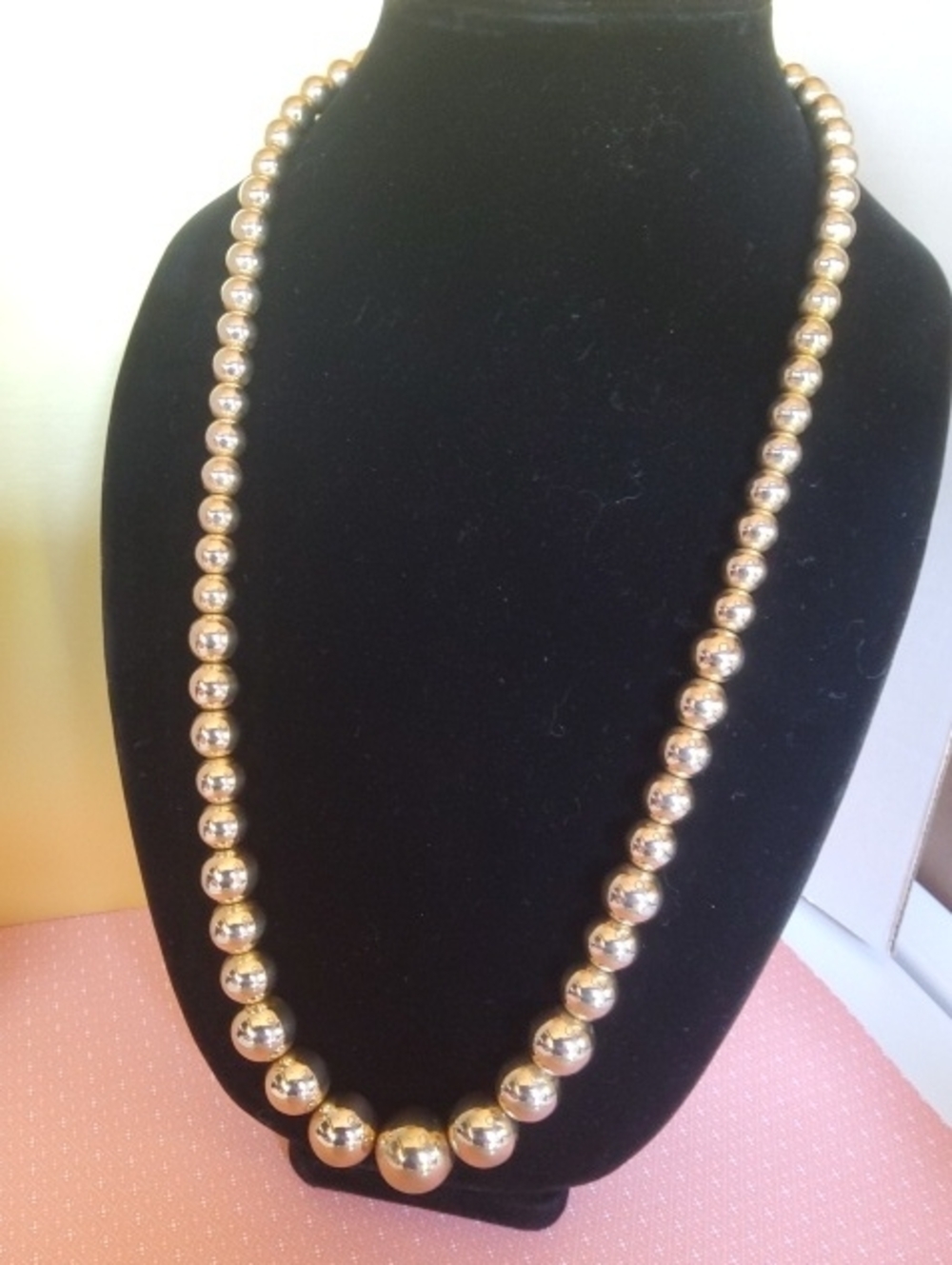 Vintage Korea goldtone Graduated Bead Necklace.